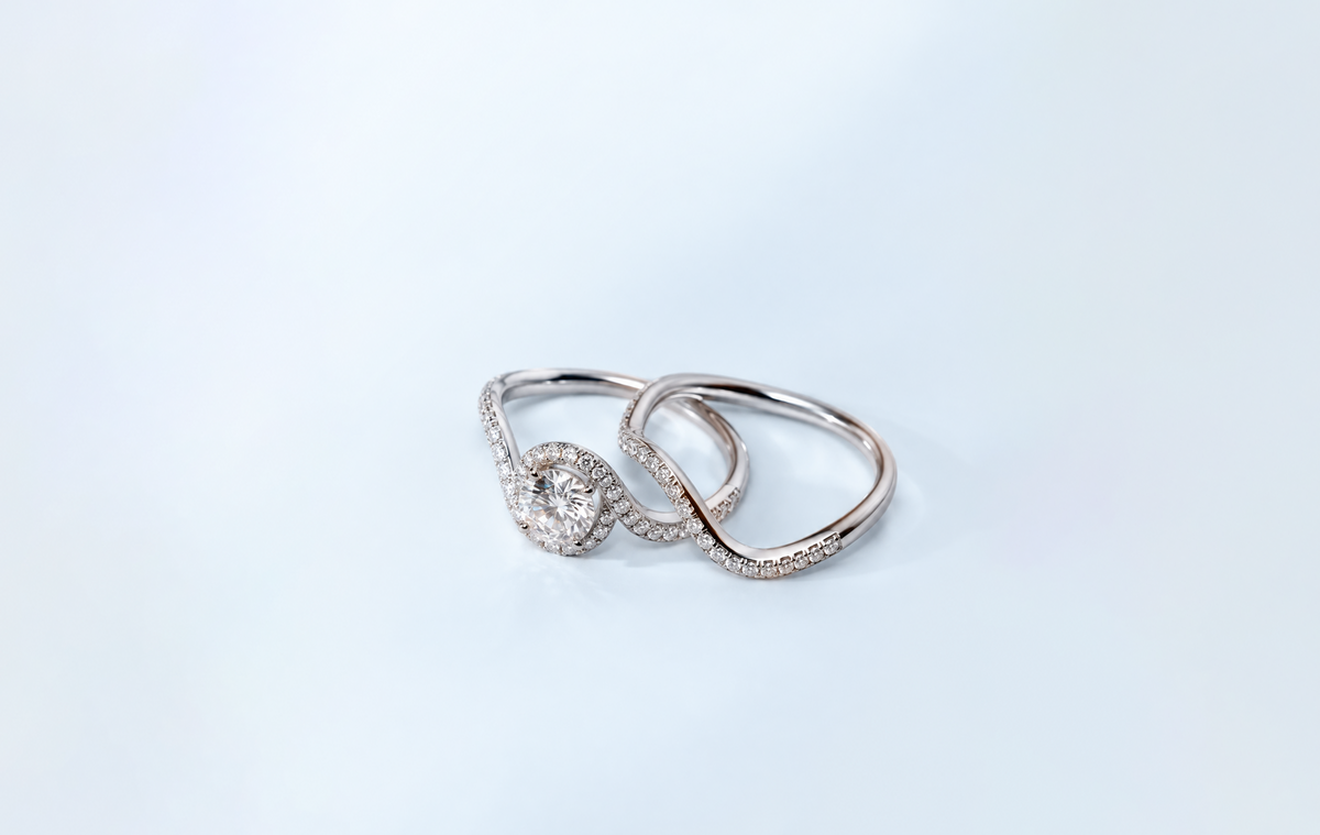 Bague Embrace Pavée 1ct - Or Blanc